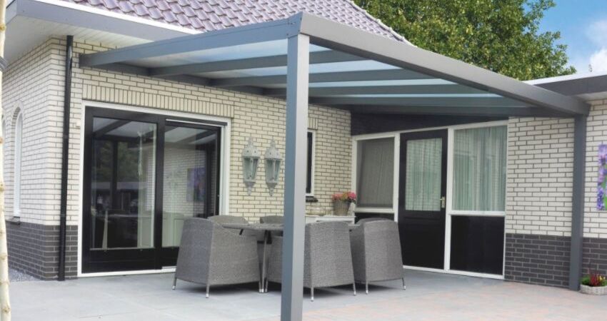 polycarbonaat dakplaten voor uw veranda in de tuin