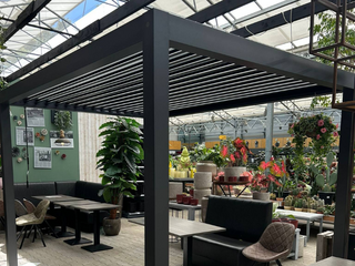 Nieuw in onze showroom: ontdek het lamellendak van Top Veranda's