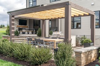 Overkapping of pergola: wat is het verschil?